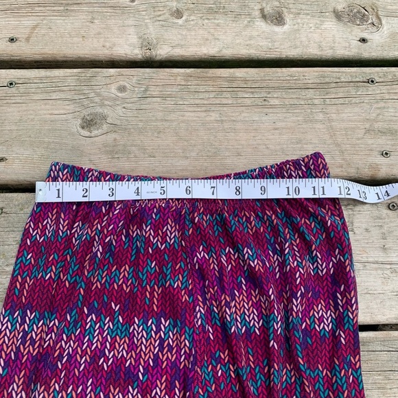 💛 Sweet legs Patterned Leggings- One Size Fits Most - Purple Teal Pink Zigzag - Picture 3 of 6